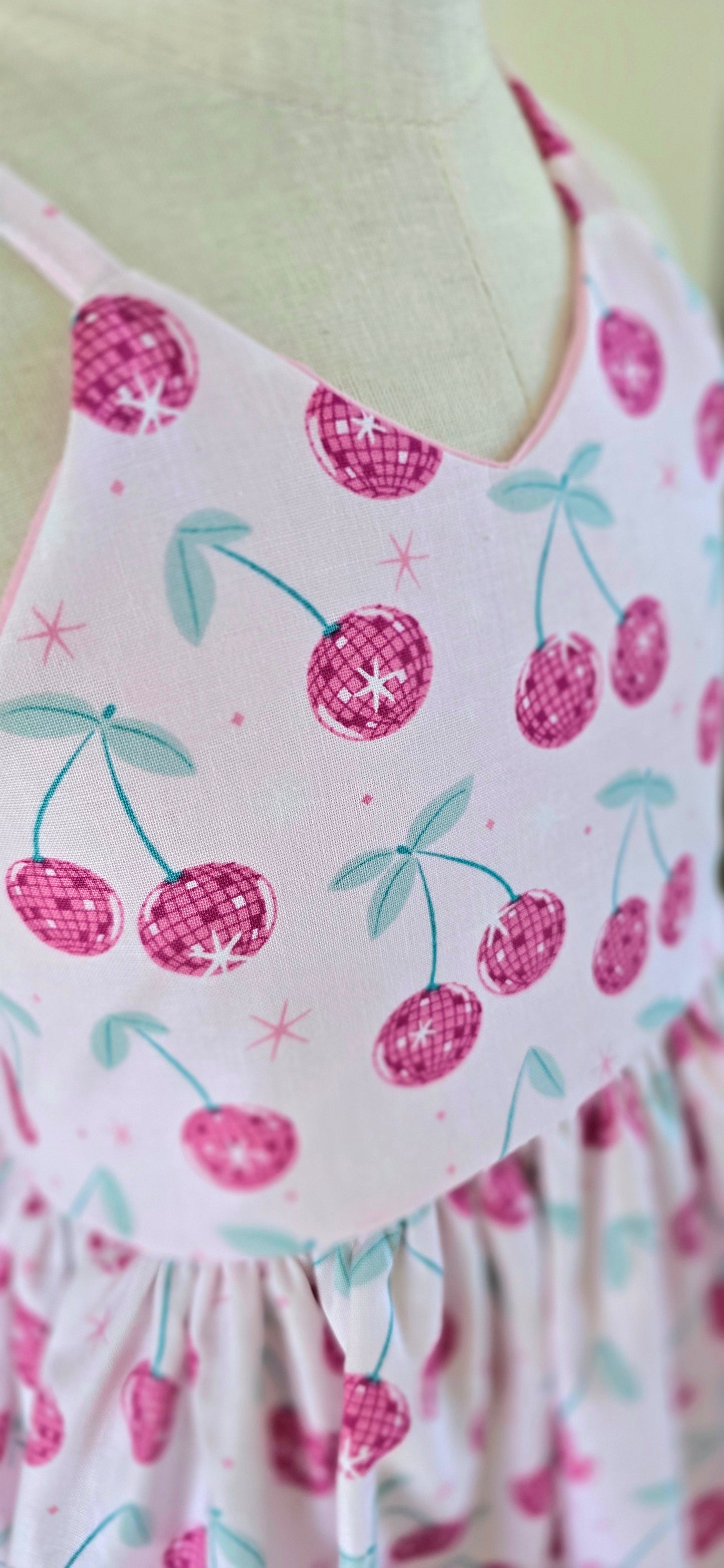 Alice | Disco Cherry