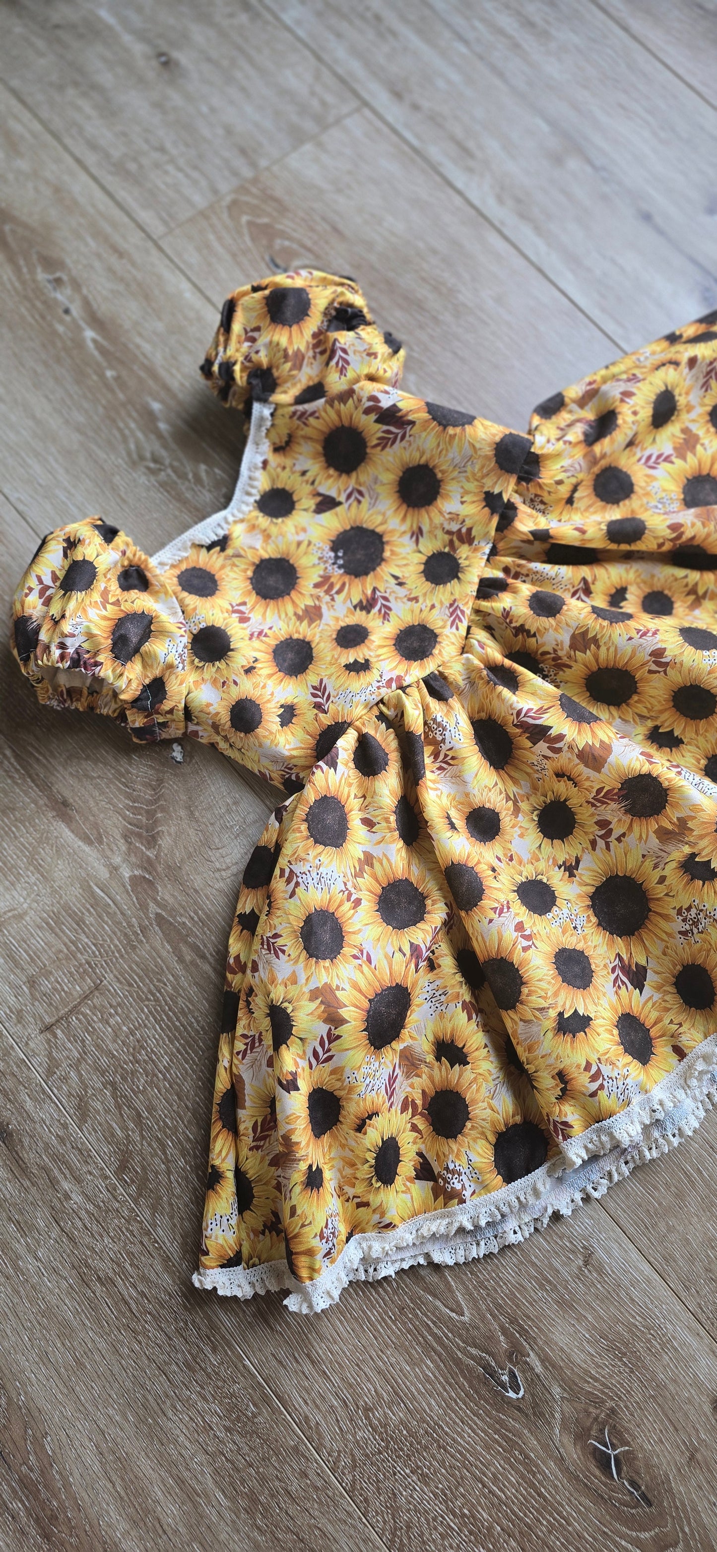 Mila | Sunflower Fields