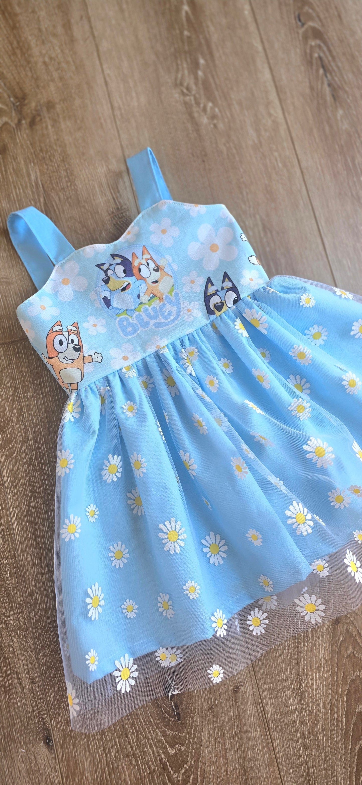 Sophie | Blue Daisies