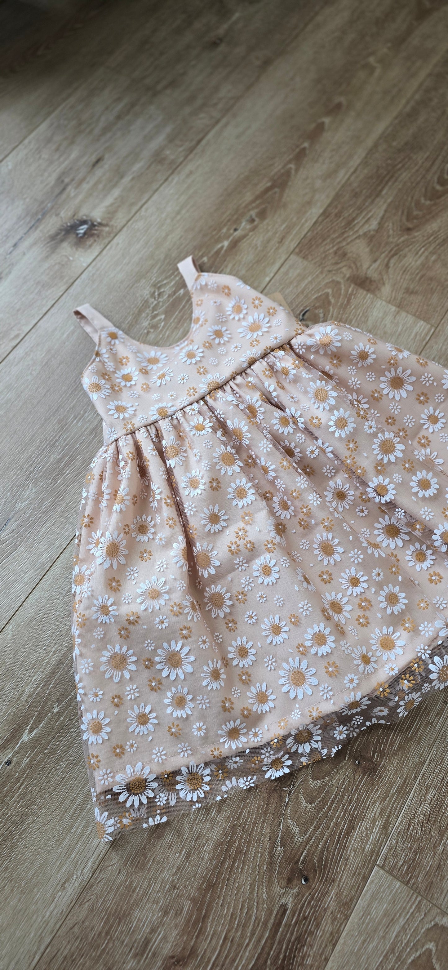 Olivia | Daisies