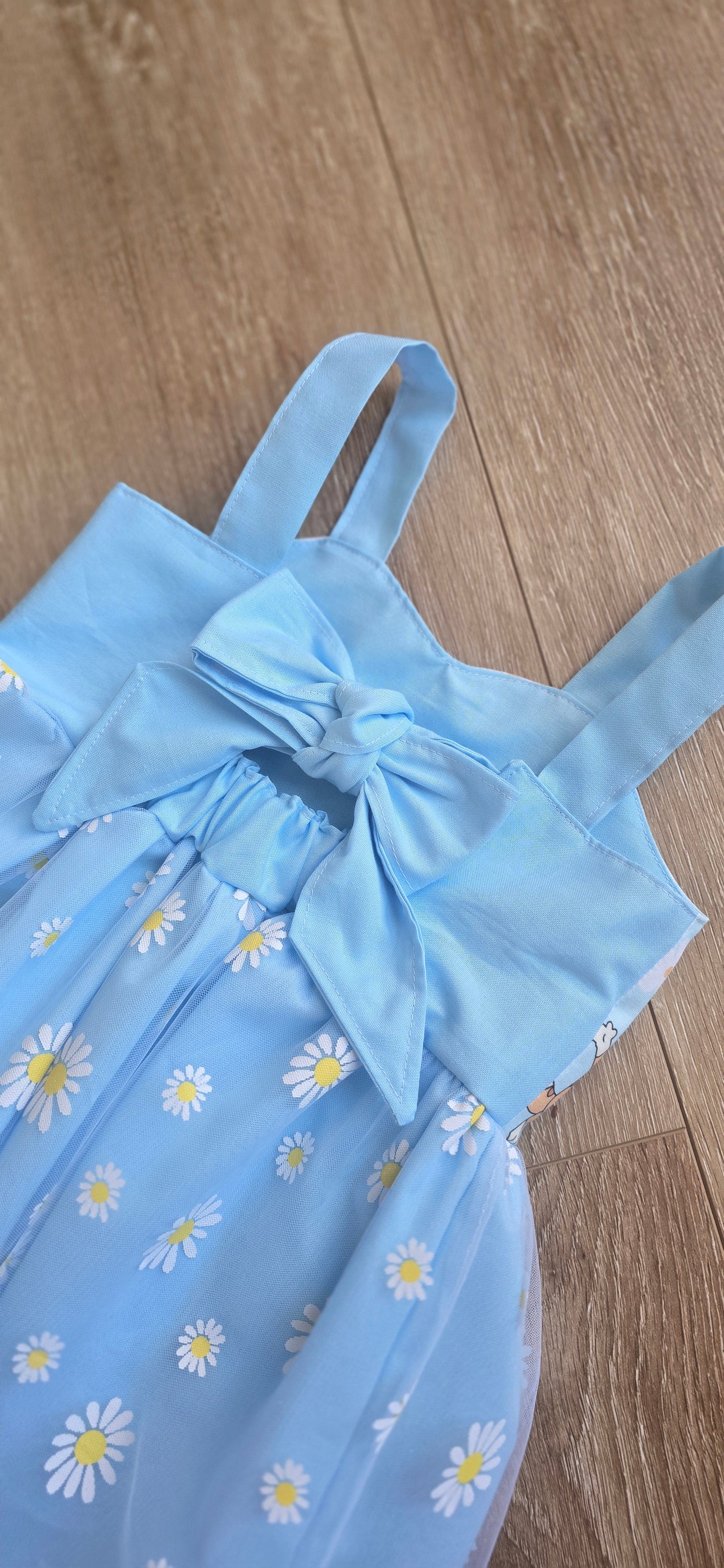 Sophie | Blue Daisies